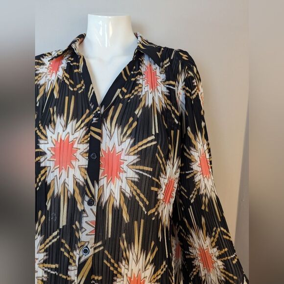 Catherine Malandrino Sheer Starburst Blouse XS Black Bell Sleeve Pleated Boho To - Picture 3 of 7